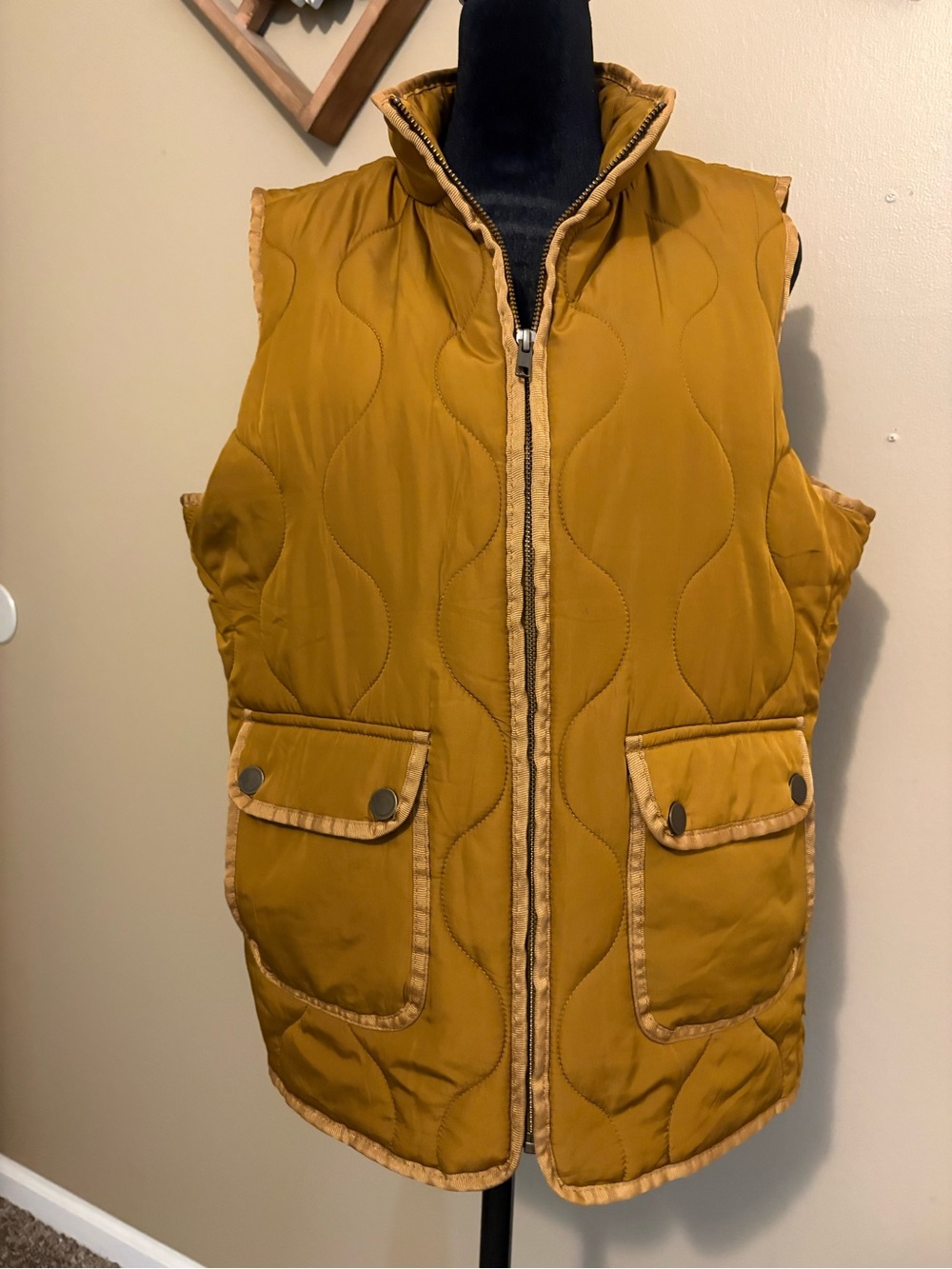 Natural Reflections L Quilted Mustard Women's Puffer Vest - Sleeveless Jacket